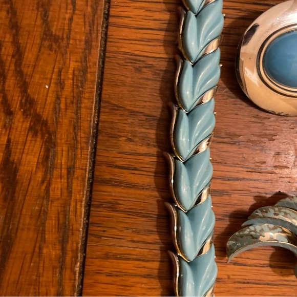 Vintage set of two clip on earrings and matching. Bracelet silver and blue - Picture 4 of 8